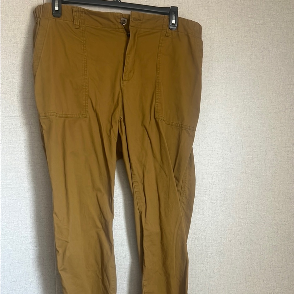 Men's Tan Pants